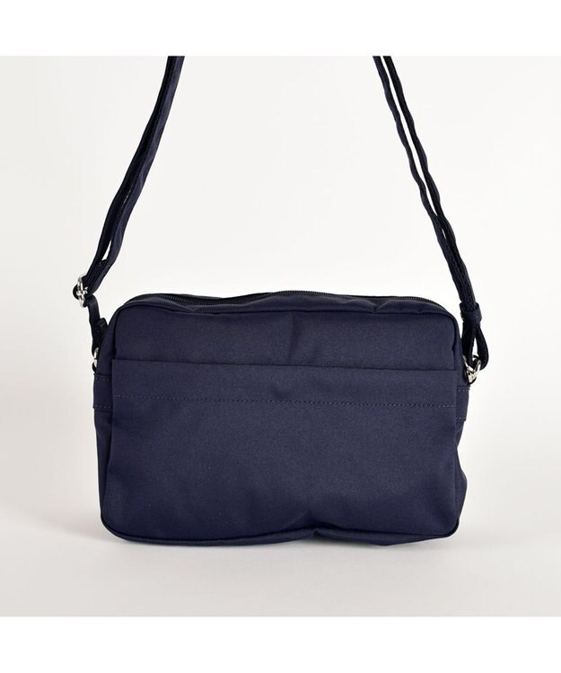 Y'SACCS サスティナブルポシェット ネイビー