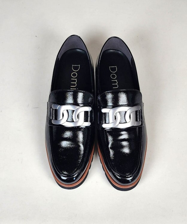 Dominic3 スニーカーソール チェーンモチーフローファー ブラックエナメル