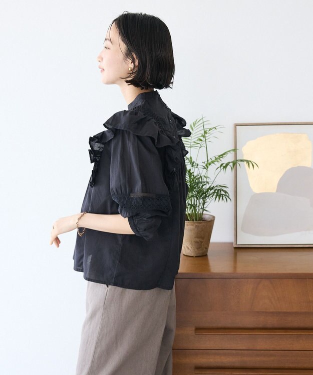 CRAFT STANDARD BOUTIQUE フリル使いマニーレースピンタックブラウス Black