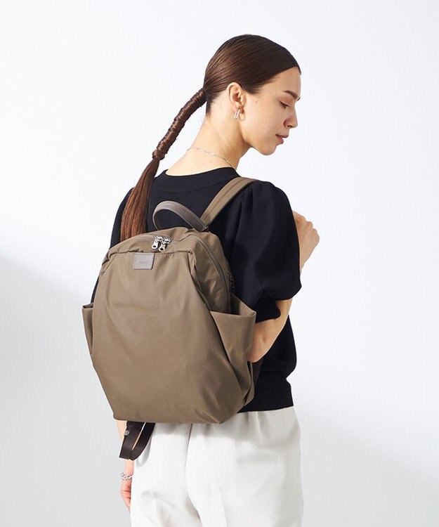 Y'SACCS 【ナイロンタフタ】トラベルデイパック ベージュ系その他