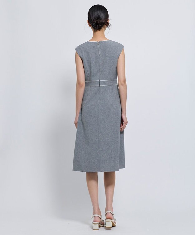 TOCCA 【松木育未さん着用】FLORAL SILHOUETTE ドレス グレー系