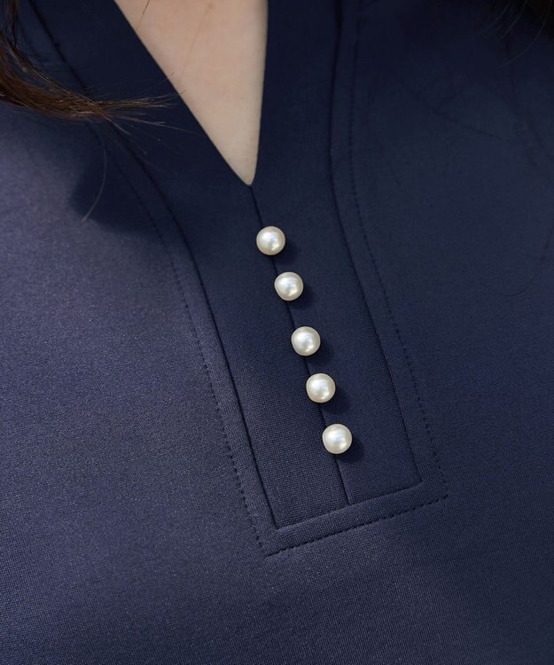 Tiaclasse パール付きキーネックトップス ネイビー