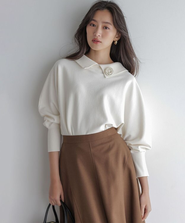 組曲 S 【加藤ローサさん着用 / 前後着用可】スムースストレッチロールネック ニット アイボリー系