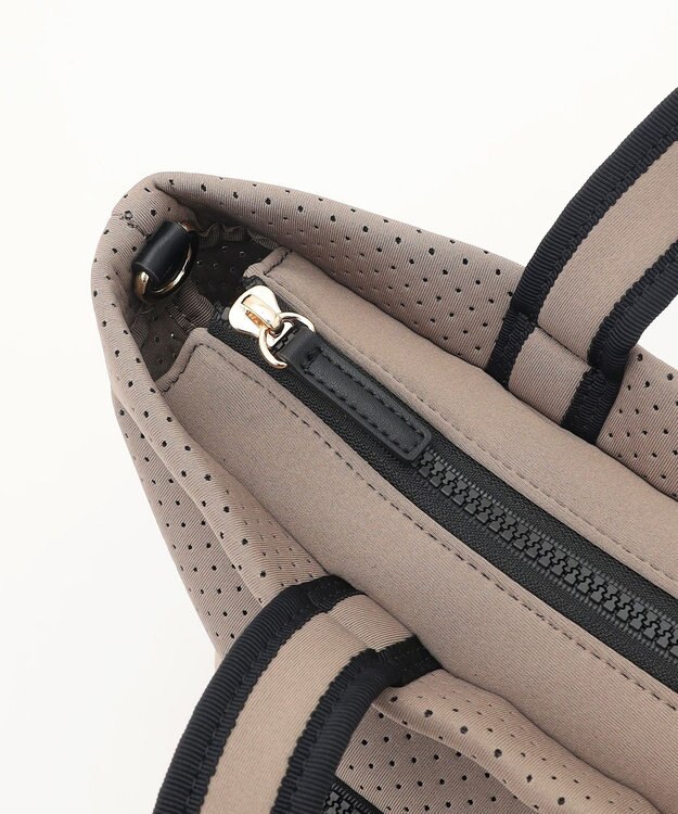 TOCCA 【WEB＆一部店舗限定】GOCCIA TOTE トートバッグ グレージュ系