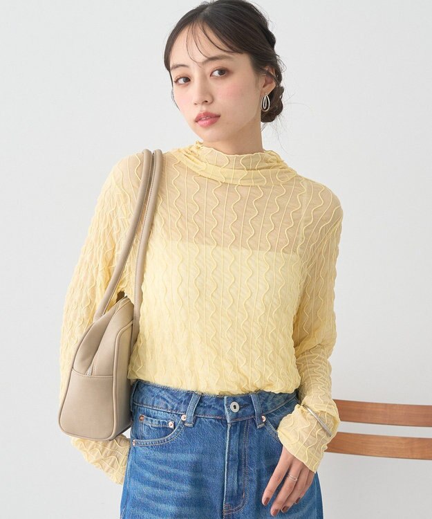 earth music&ecology ハイネックシアーうねうねプルオーバー Yellow