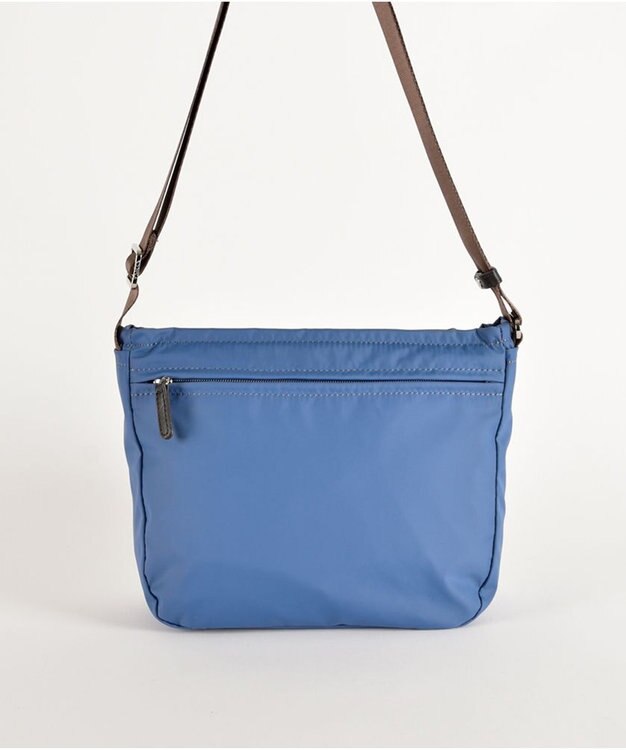 Y'SACCS ナイロンタフタショルダーバッグ　ミディアム ダークブルー