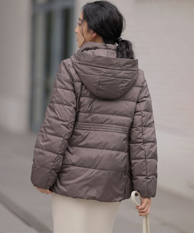 組曲 S ライトタフタショート ダウン モカブラウン系