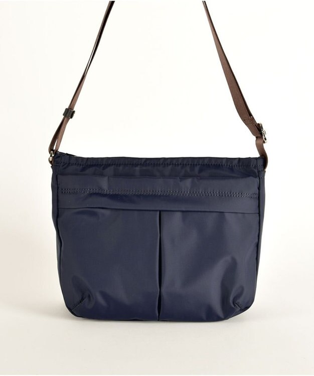 Y'SACCS ナイロンタフタショルダーバッグ　ミディアム ネイビー