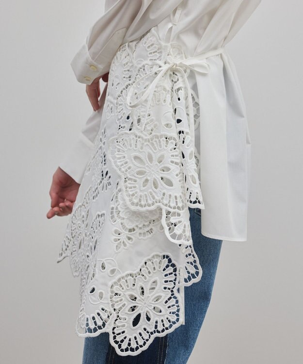 GRACE CONTINENTAL カット刺繍イレギュラーシャツ ホワイト