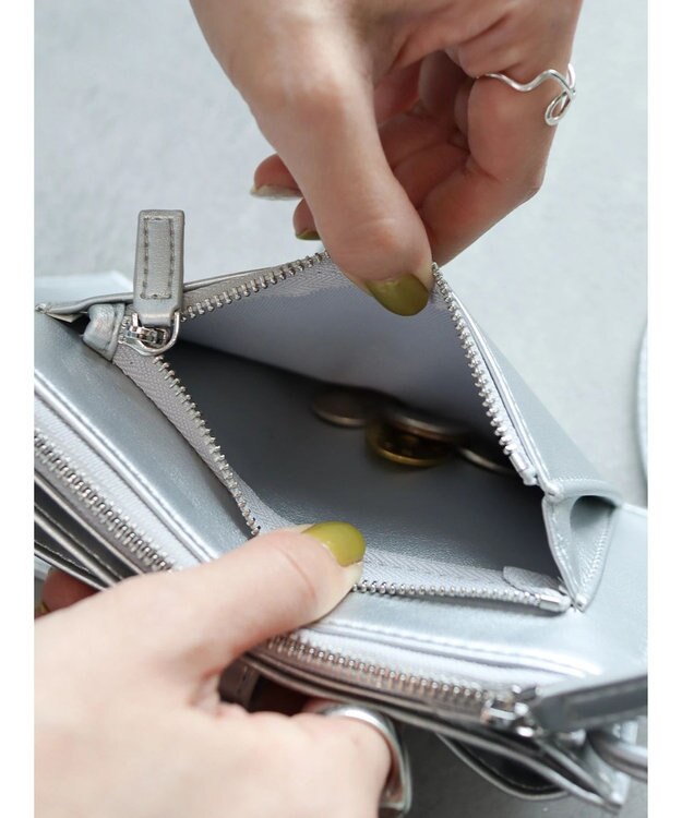 AMERICAN HOLIC マルチウォレットショルダー Silver