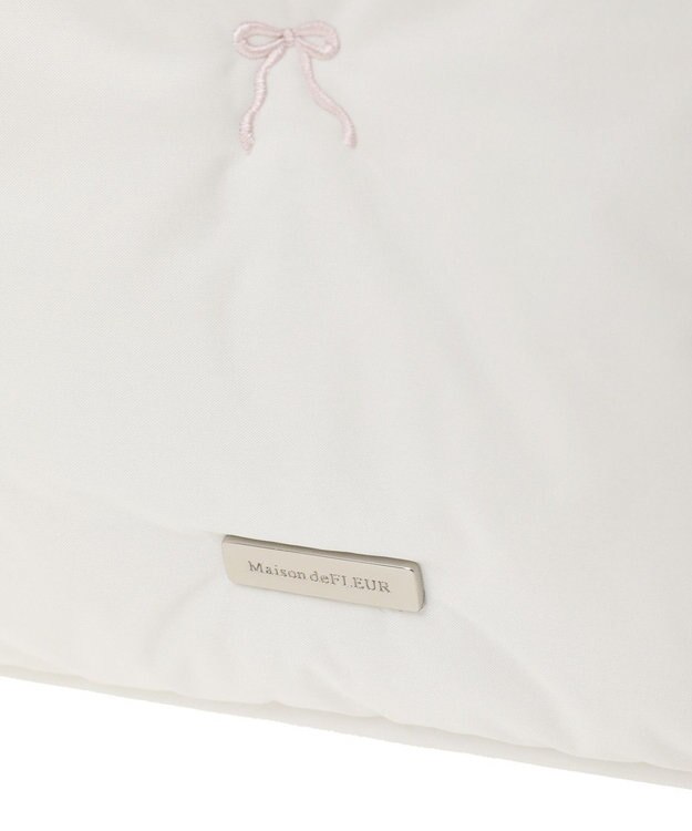 Maison de FLEUR リボン刺繍パファートートバッグ Ivory