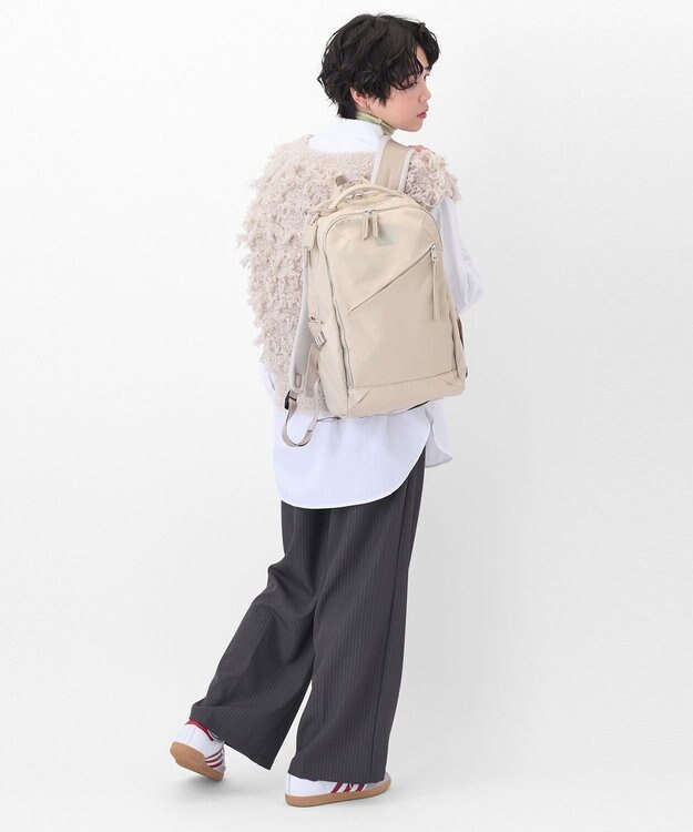 ACE BAGS & LUGGAGE W&.Day/Night トゥキ スクエアリュック A4サイズ 13.3インチPC収納 20511 ダブルアンドデイナイト ライトベージュ