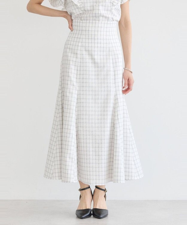 earth music&ecology 裾フレアチェックスカート Off White