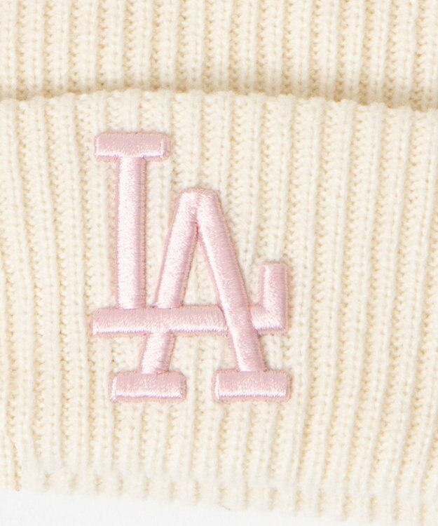 WEGO 別注NEWERA　CAT　EAR　KNIT 柄1