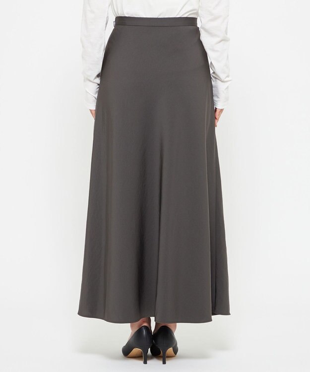 uncrave マット サテン フレアスカート（uncrave STANDARD） スレート