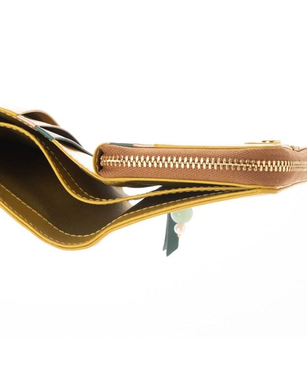 UNBILLION perche ジェムストーンチャームハーフラウンドウォレット ライトイエロー