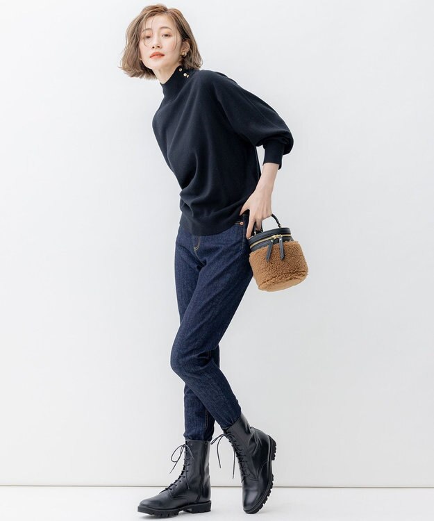 23区 セミウーステッド ハイネック ニット ブラック系