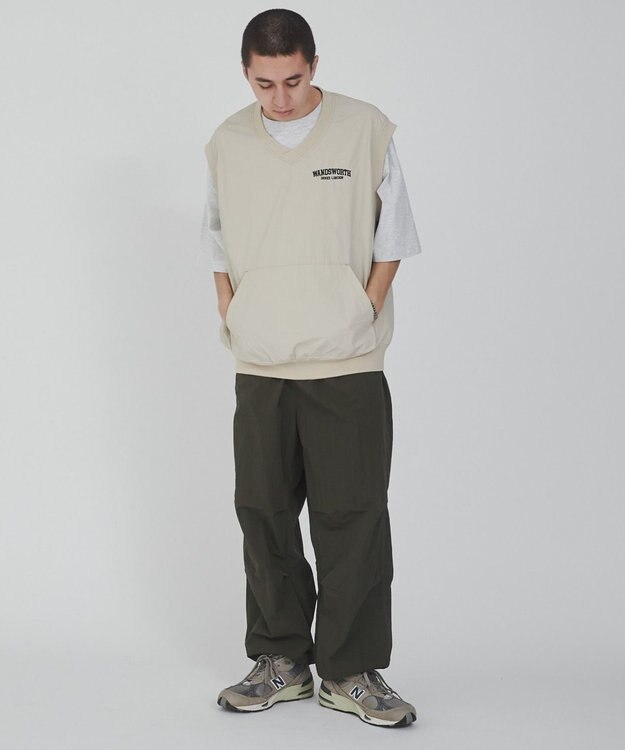 WEGO ナイロンVネックベスト ベージュ