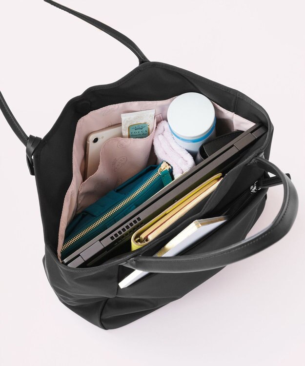 TOCCA 【A4サイズ対応・撥水】T-JARDIN NYLONBAG ナイロンバッグ ブラック系