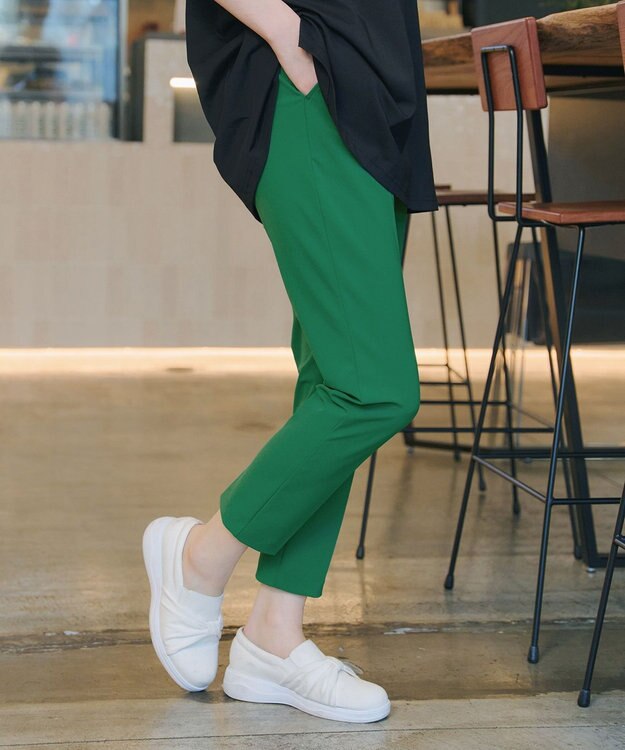 Tiaclasse L 日本製サーラドライ・テーパードパンツ グリーン