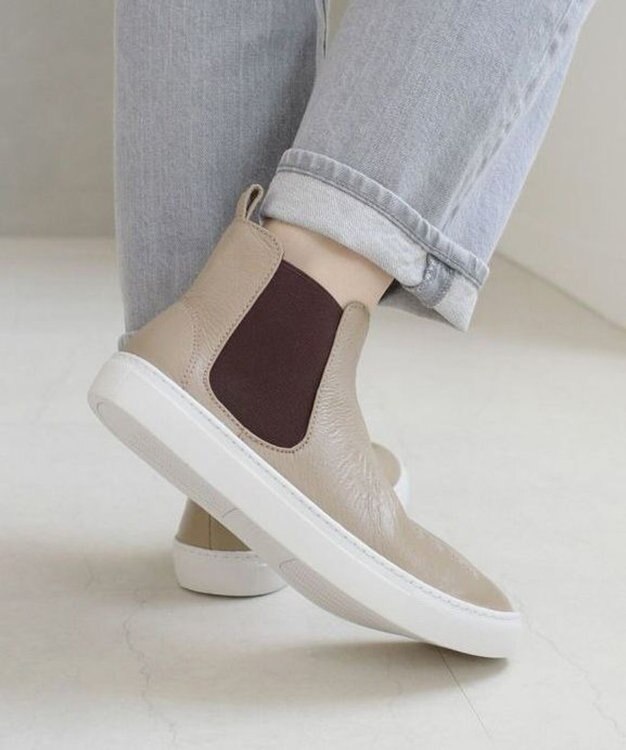 Pointer 本革サイドゴアショートブーツ グレージュ