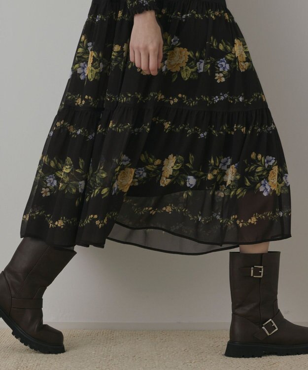 GRACE CONTINENTAL フラワープリントティアードワンピース ブラック