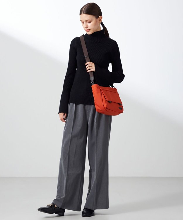 Y'SACCS ダブルタブ　トラベルショルダーバッグ レンガブラウン