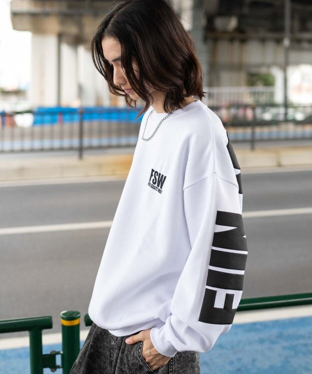 WEGO 【2点SET】アクセ付きストレートラインプルオーバー ホワイト