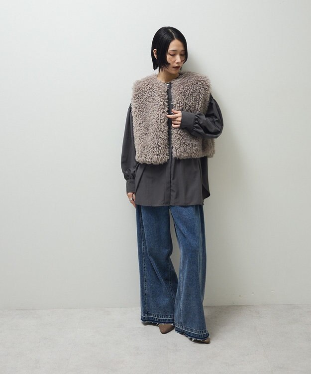 Green Parks ｅａｓｅ　ｂｌｕｅ．バックシャーリングブラウス Gray