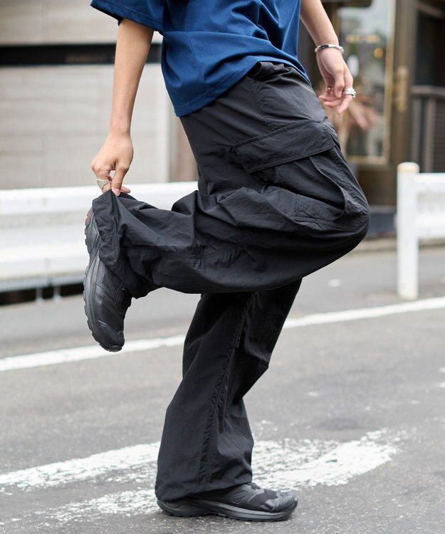 WEGO 【ウエストゴム/MLサイズ展開】ナイロンイージーカーゴパンツ ブラック