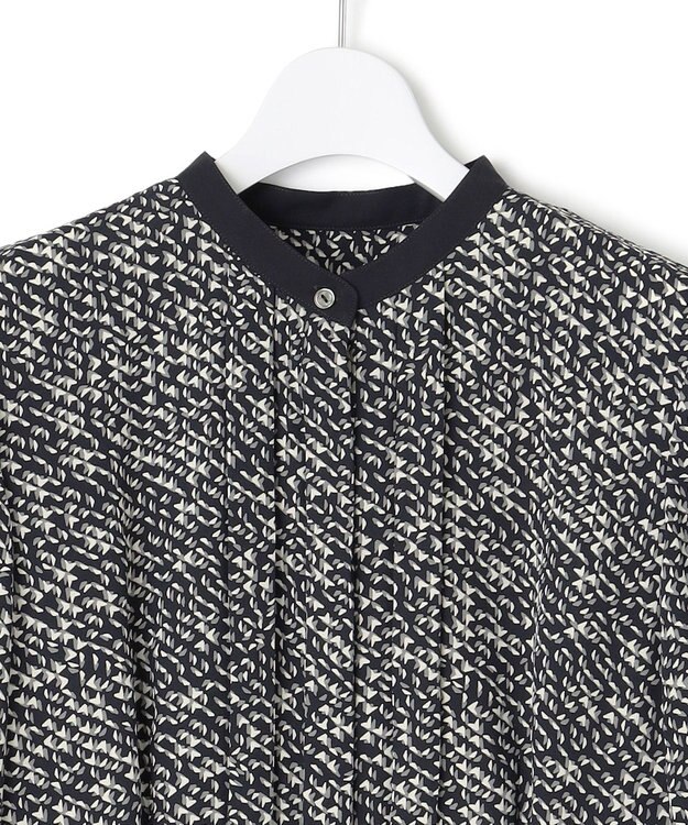 23区 【吸水速乾/UVケア/防シワ性】シャドージオメトリックプリント ワンピース ネイビー系