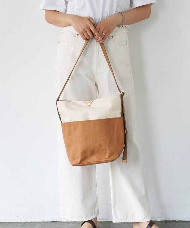 NIZYU KANO TWO-TONEショルダーバッグ Sサイズ 生成り×キャメル