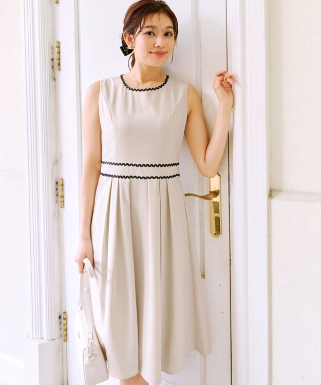 Tiaclasse 【洗える】配色スカラップレースワンピース アイボリー