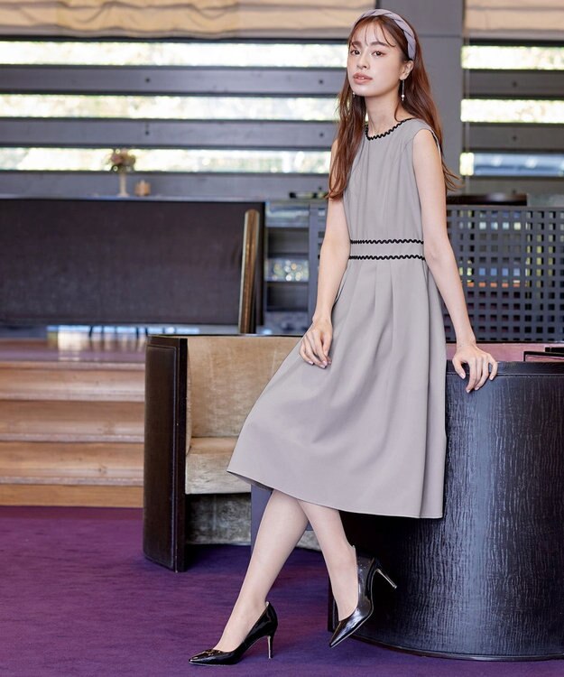 Tiaclasse 【洗える】配色スカラップレースワンピース グレー