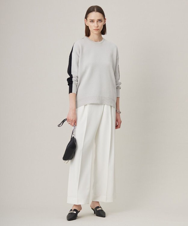 ICB 【WEB限定カラーあり・洗える】コットンポリエステルスムース  ニットプルオーバー トープ×ブラック系［前後配色］