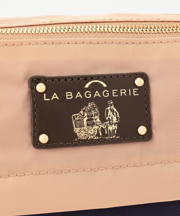 LA BAGAGERIE ウォータープルーフナイロン　スクエアショルダー ベージュ