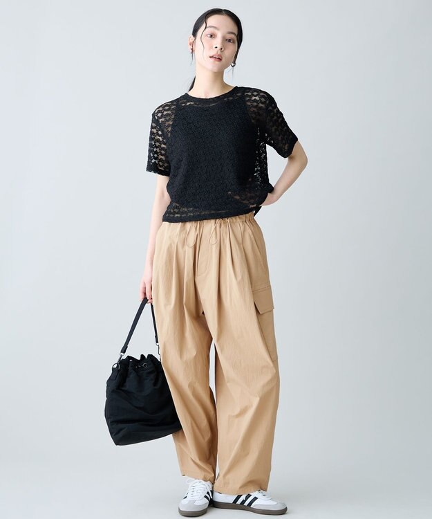 ANY L レースショート丈Tシャツ ブラックレース