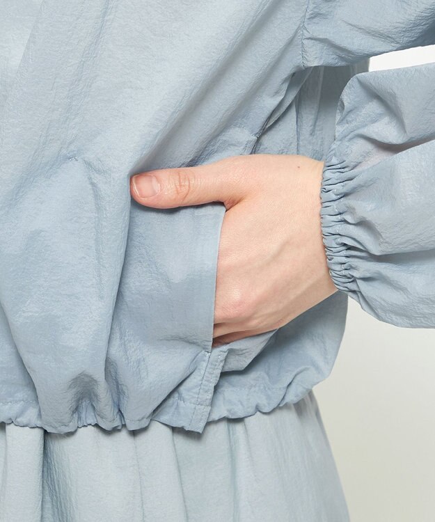 uncrave シアープルーフナイロン スタンドネックブルゾン サックス