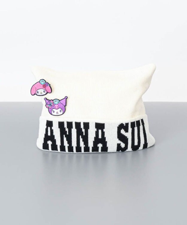 AURORA 【 ANNA SUI（アナ スイ）】マイメロディ&クロミ 刺しゅうブローチ付きネコ耳ニットワッチ オフホワイト