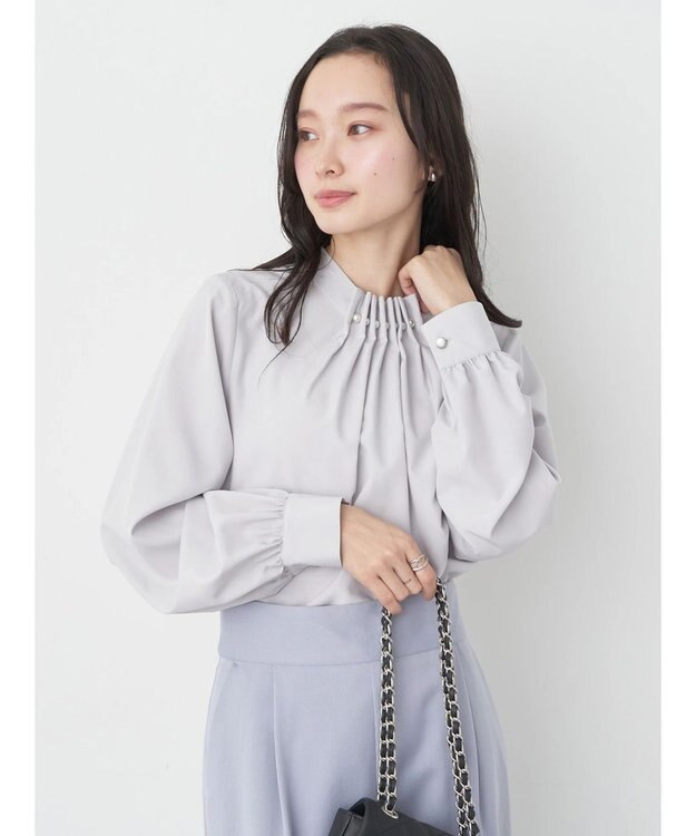 earth music&ecology パールタックブラウス Light Gray