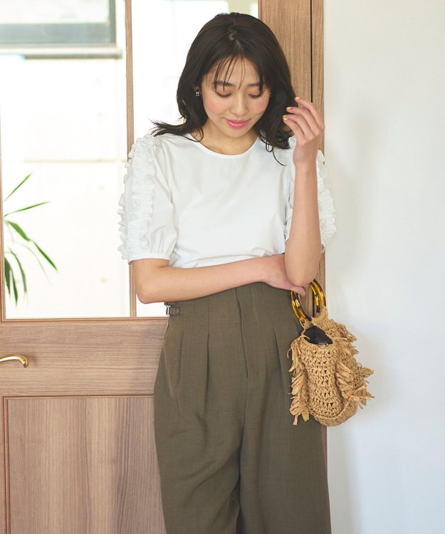 Feroux 【洗える】袖フリルチュニック ブラウス ホワイト系