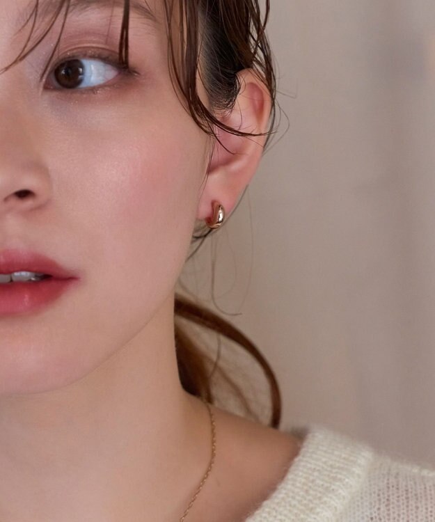 Phoebe 【金属アレルギー対応】ぷっくりフープセラミックピアス　シャンパンゴールド シャンパンゴールド