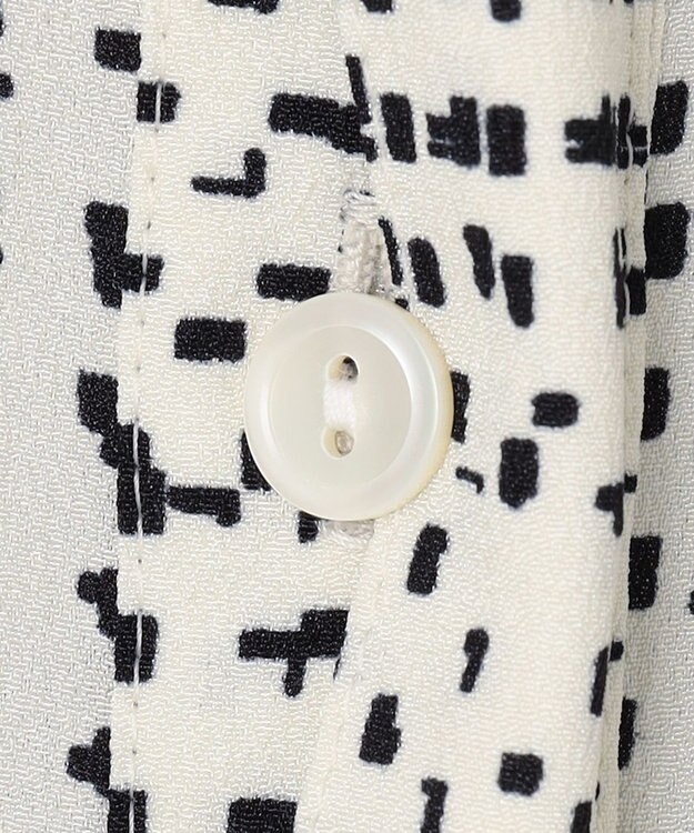 23区 L 【洗える】モノクロトーンプリント ブラウス アイボリー系