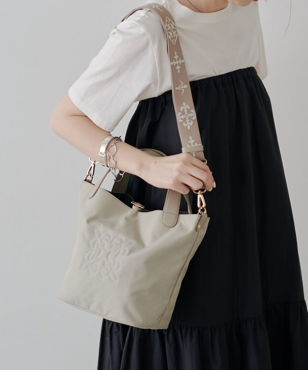 russet コーデュラナイロン2WAYタウントートバッグ(CE-1673-WEB) L.Greige