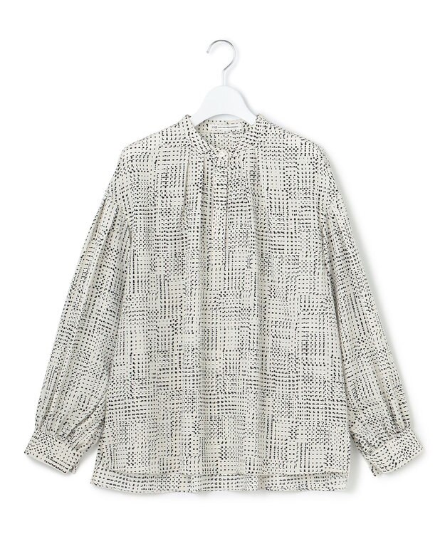 23区 【洗える】モノクロトーンプリント ブラウス アイボリー系