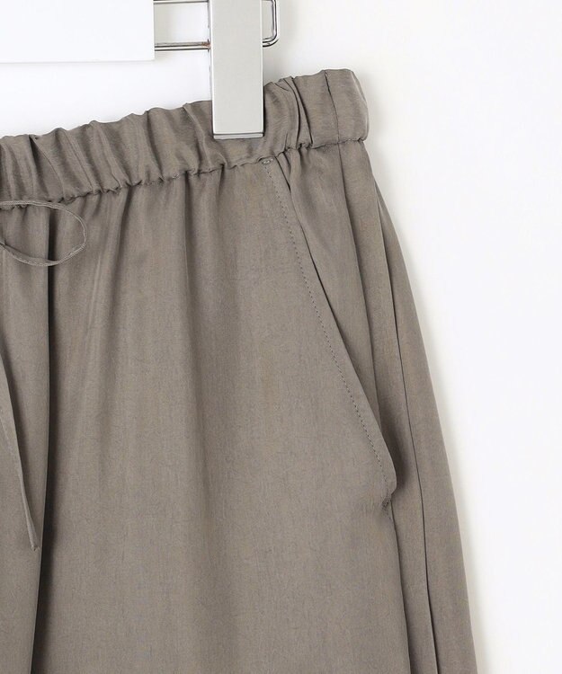 23区 【SLOW/一部店舗限定】キュプラフィブリルクロス サイドライン ワイドパンツ カーキ系