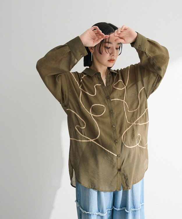 Green Parks ・ＥＬＥＮＣＡＲＥ　ＤＵＥ　テープ刺繍シアーシャツ Khaki