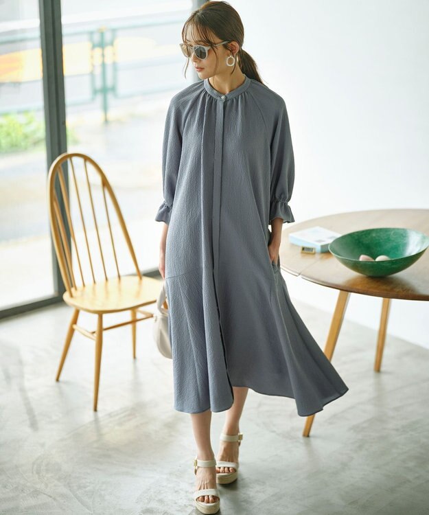 組曲 【WEB限定】クレープストレッチ シャツワンピース ダスティブルー系