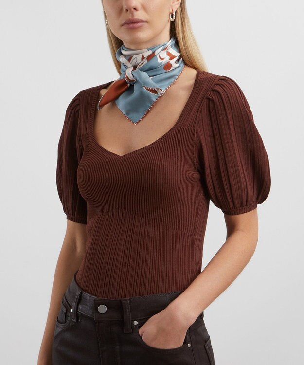 LIBERTY. アイリス スキャッター 70x70 シルク スカーフ ブルーグリーン