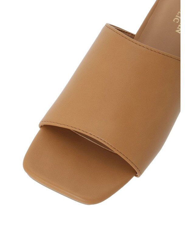 AMERICAN HOLIC スクエアトゥサンダル Camel